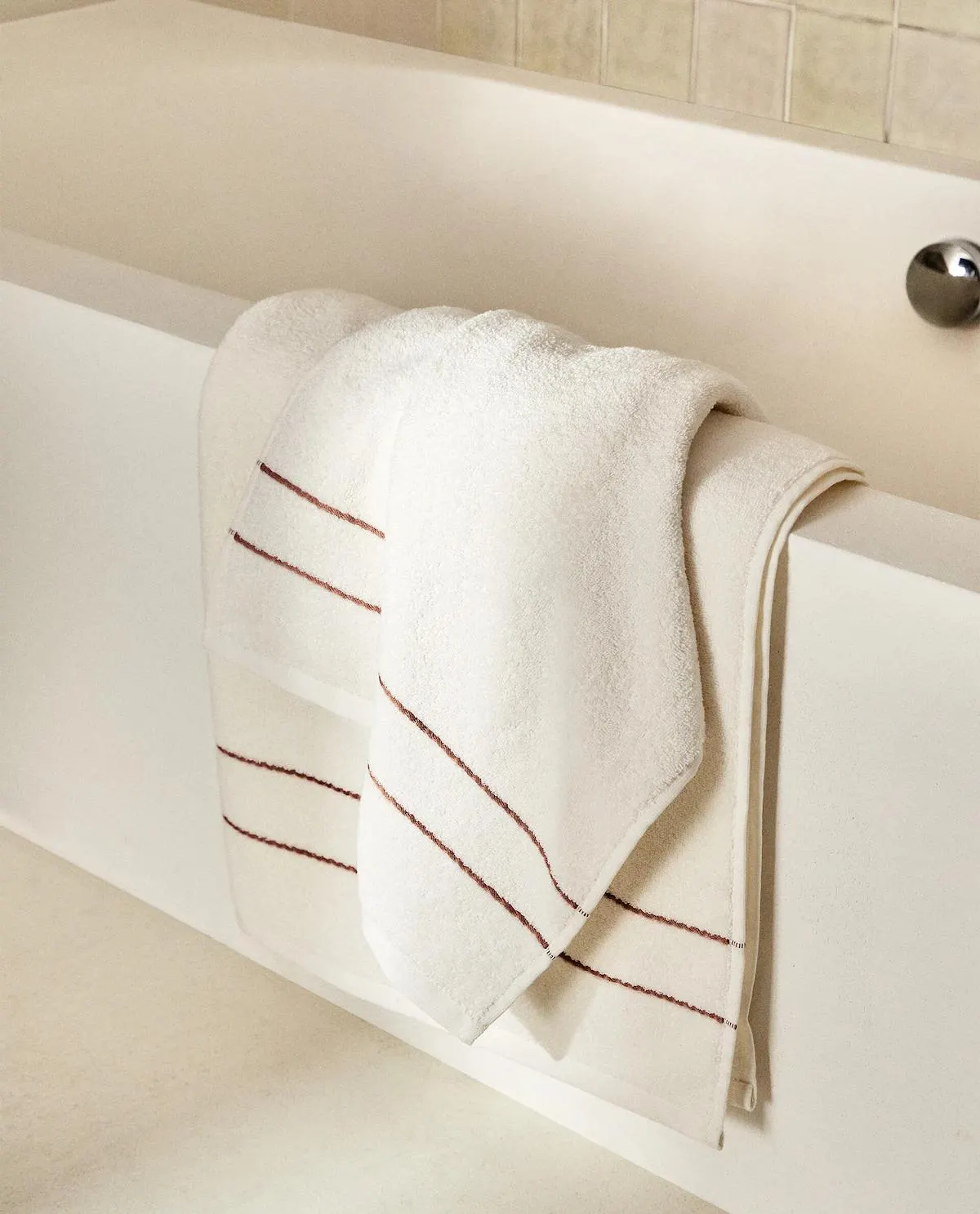 ΠΕΤΣΕΤΑ ΜΕ ΡΕΛΙΑ ΣΕ ΑΝΤΙΘΕΣΗ