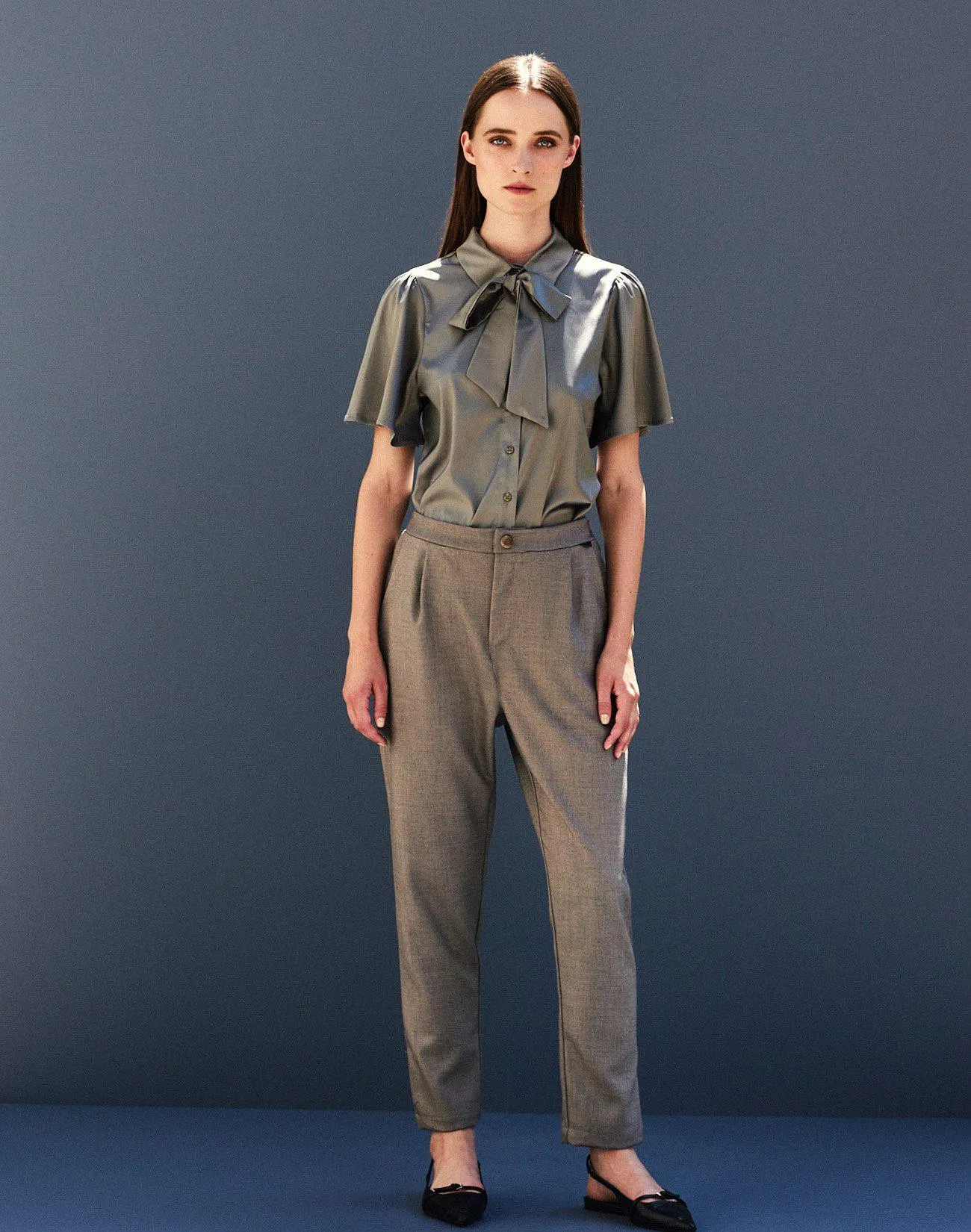 Παντελόνι straight με λάστιχο