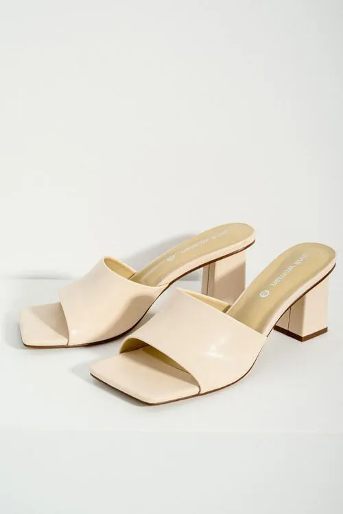 Mules σε όψη δερματίνης