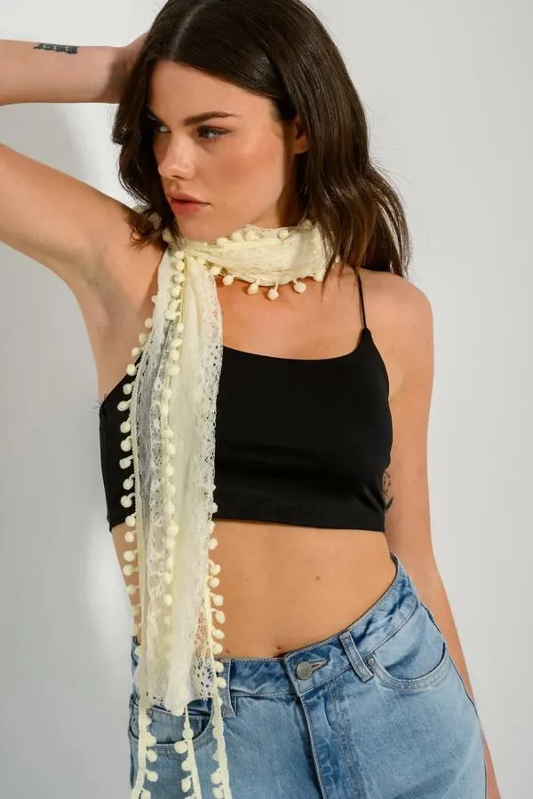 Φουλάρι με pom pom