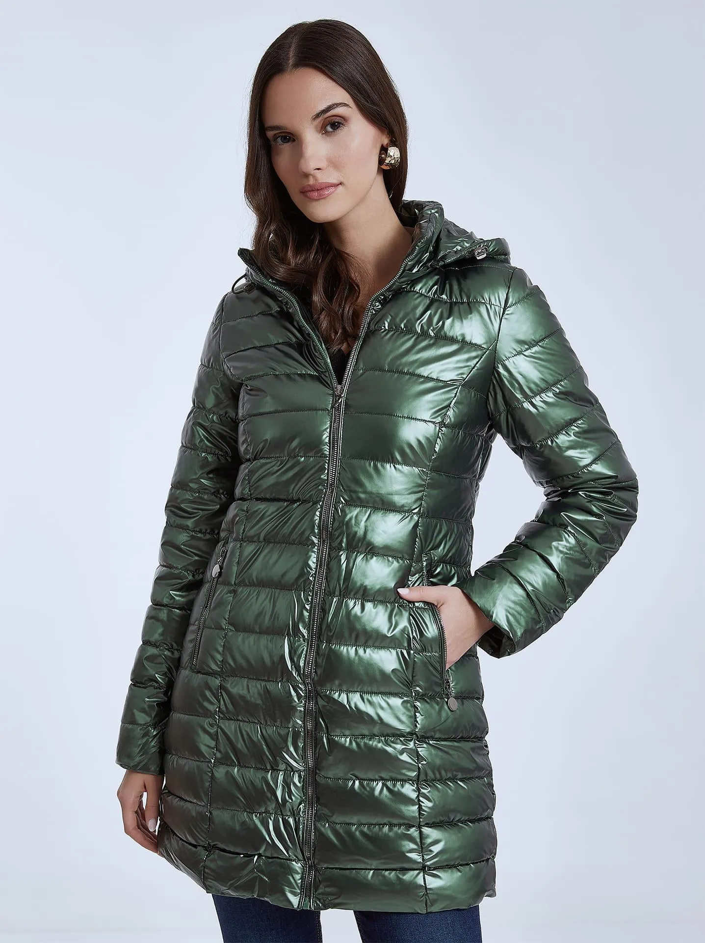 Μακρύ γυαλιστερό μπουφάν σε πράσινο σκούρο