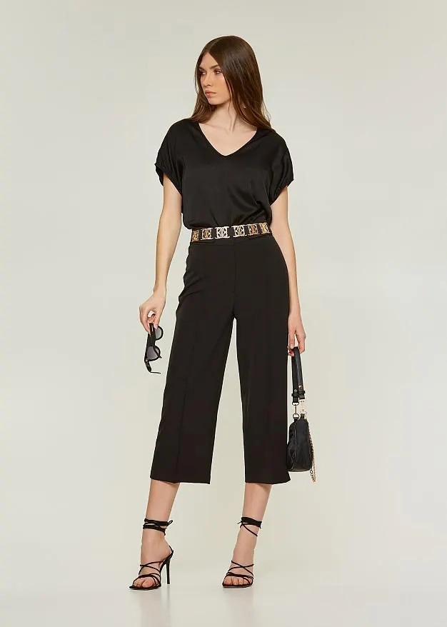 Μπλούζα με V λαιμόκοψη σε σατέν όψη