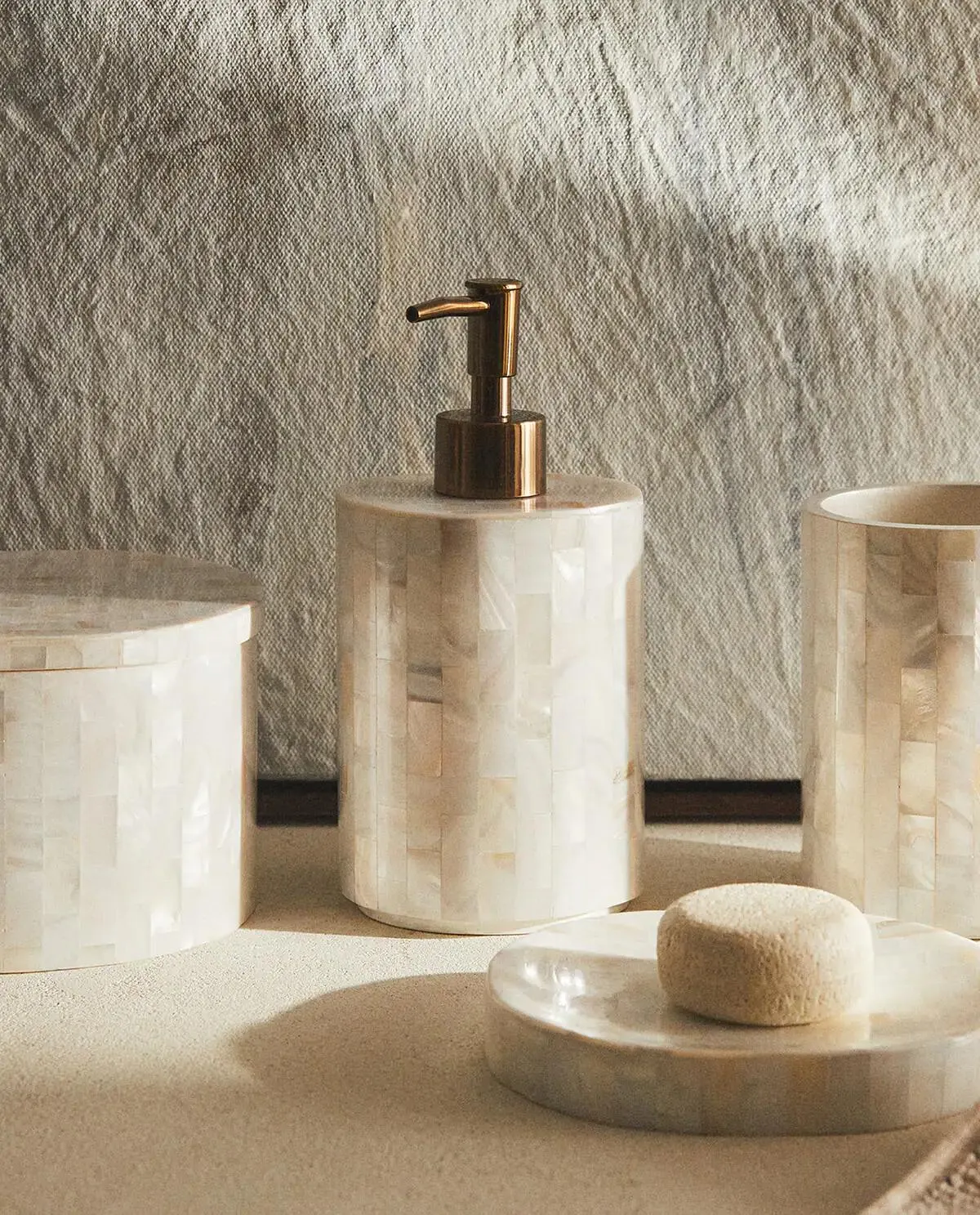 ΣΕΤ ΜΠΑΝΙΟΥ ΣΕ ΟΨΗ ΑΠΟ ΦΙΛΝΤΙΣΙ