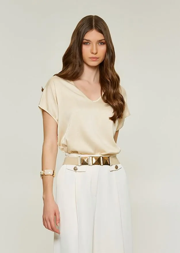 Μπλούζα με V λαιμόκοψη σε σατέν όψη