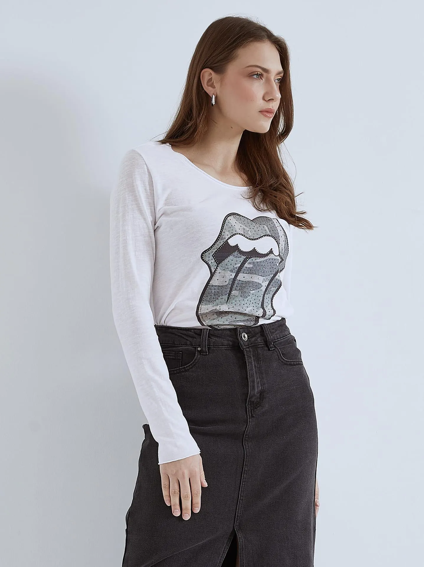 Μπλούζα με strass στάμπα σε λευκό