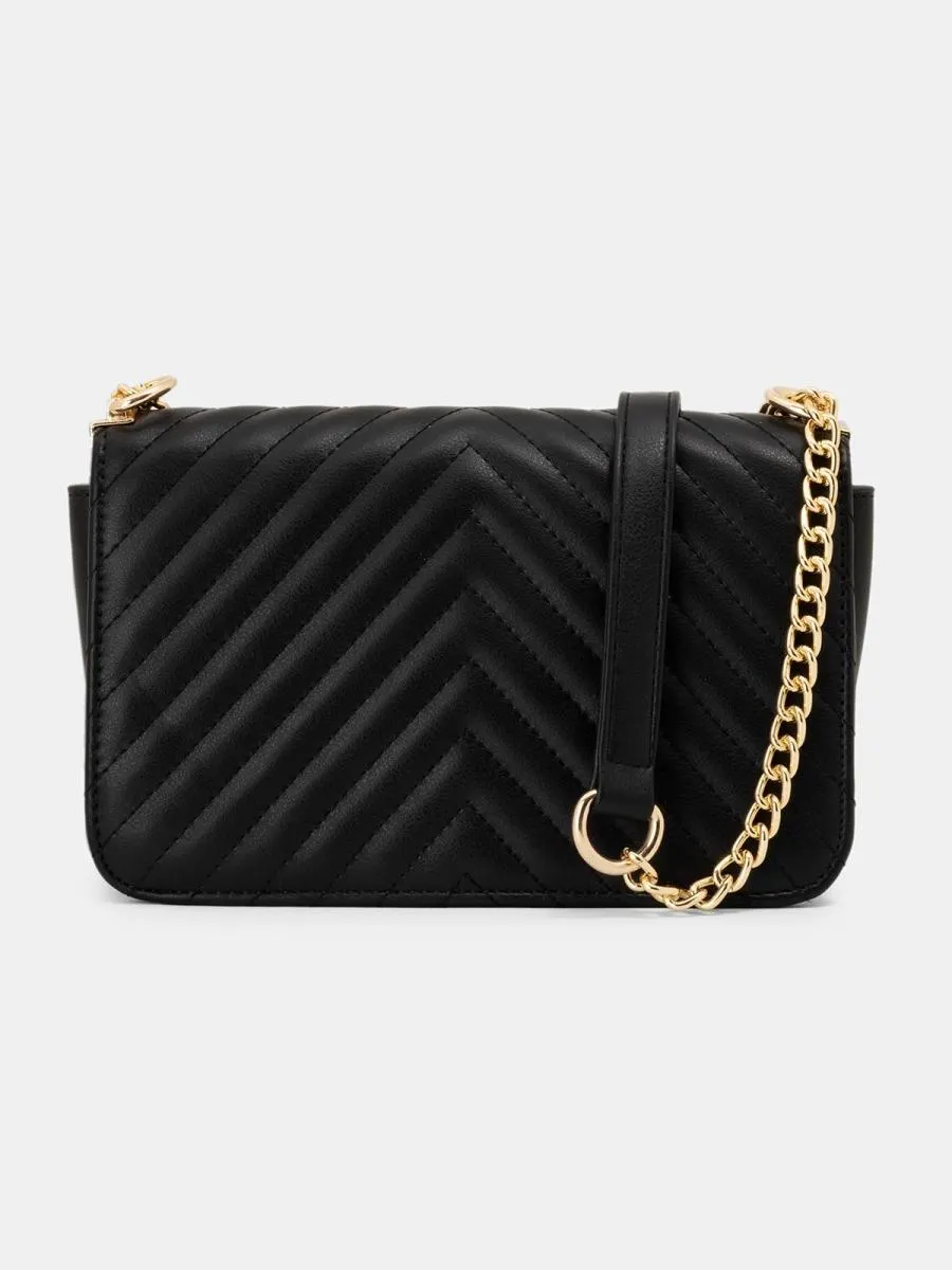 Τσαντάκι καπιτονέ με αλυσίδα