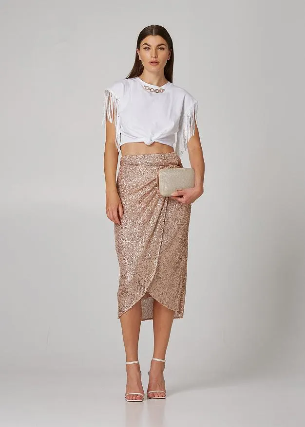 Crop μπλούζα με κολιέ και κρόσσια