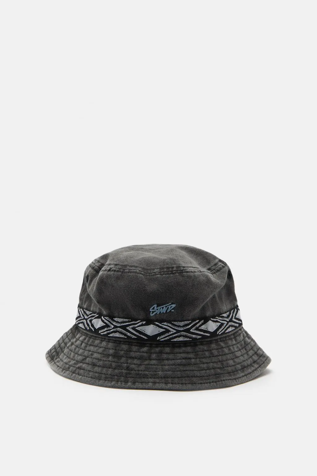 BUCKET HAT WITH GEOMETRIC LATTICEWORK