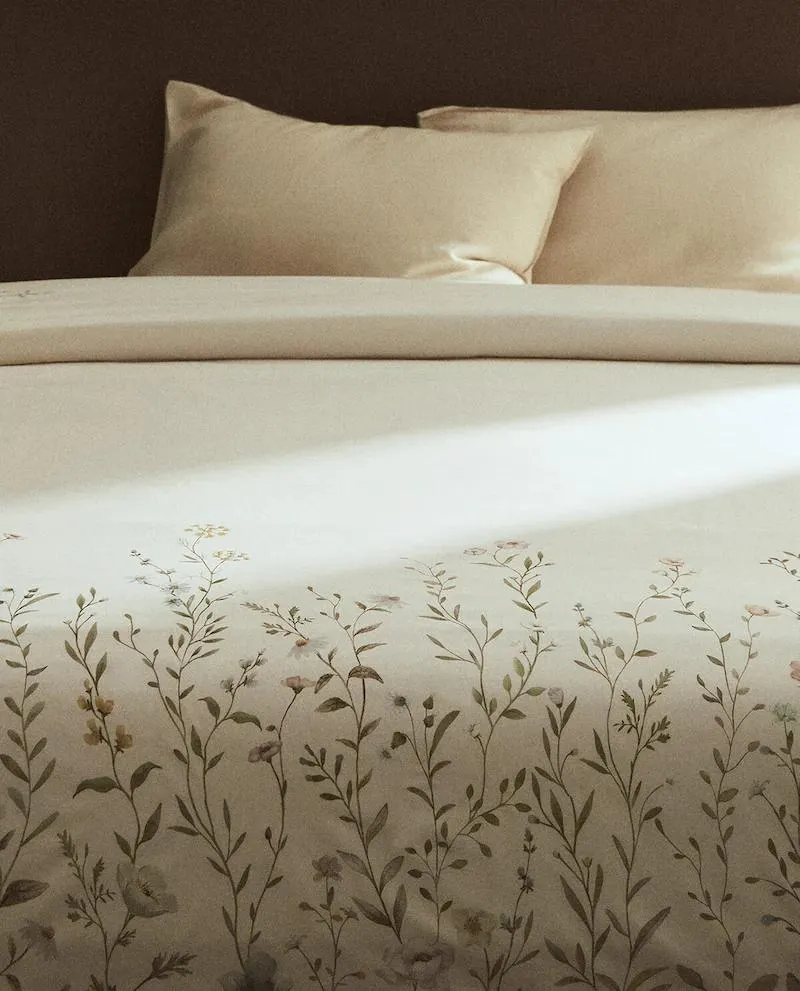 ΠΑΠΛΩΜΑΤΟΘΗΚΗ ΜΕ ΦΛΟΡΑΛ ΣΧΕΔΙΟ