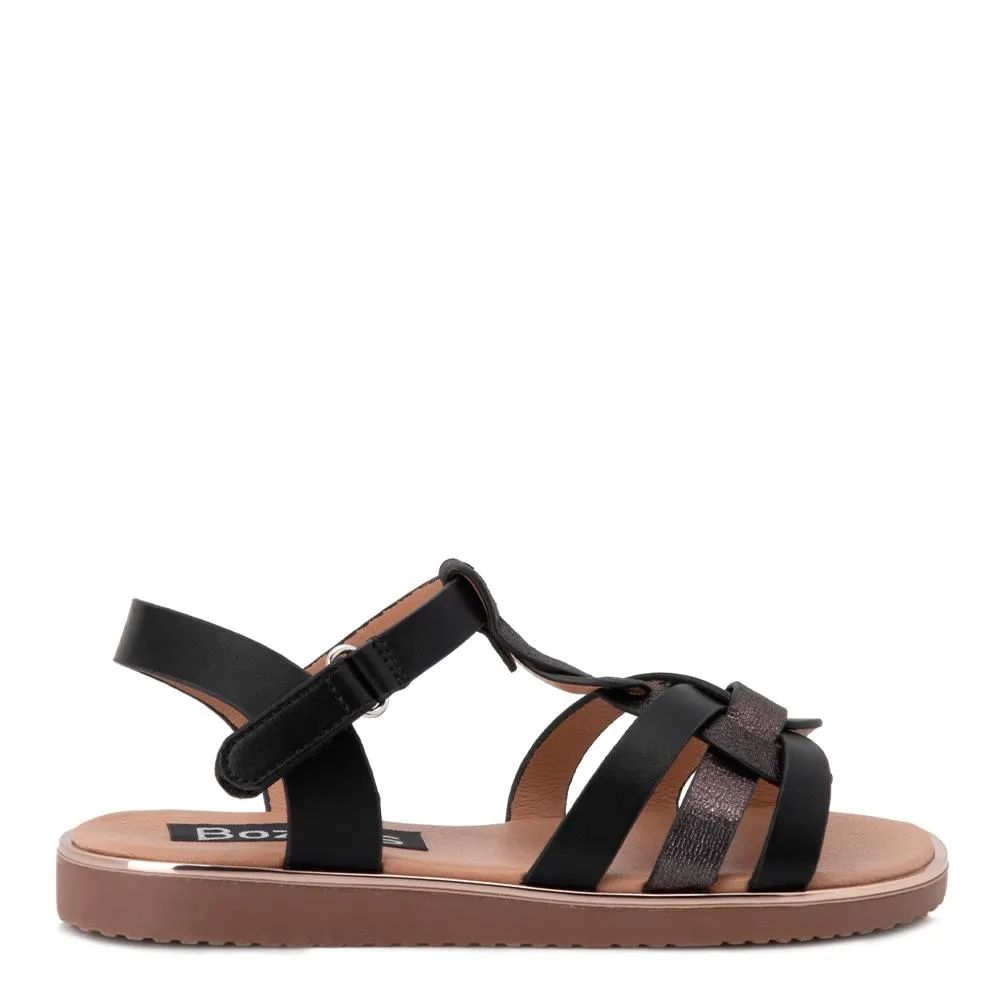 Παιδικά σανδάλια με πλεγμένα λουράκια