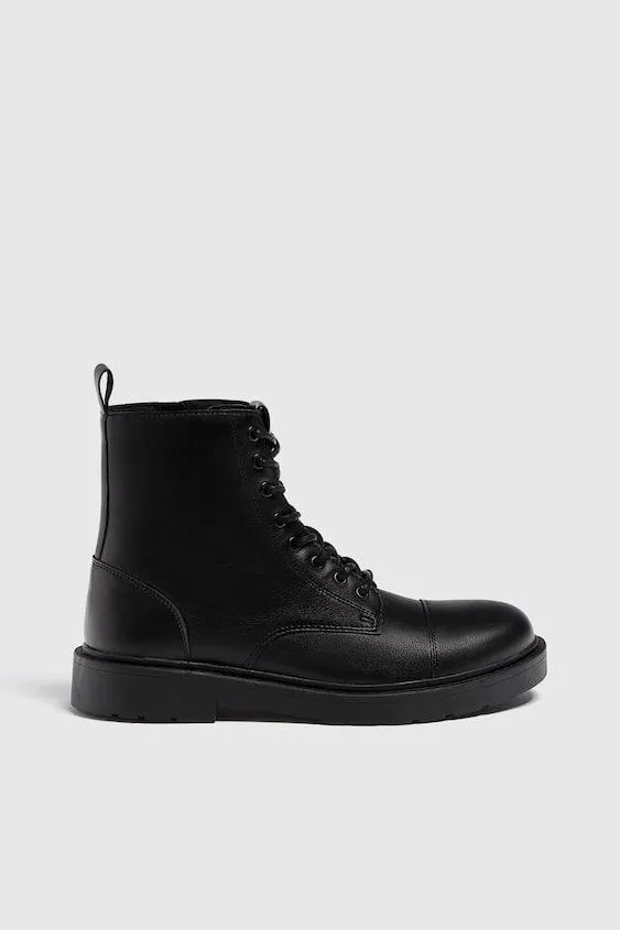 BASIC LACE-UP BOOTS