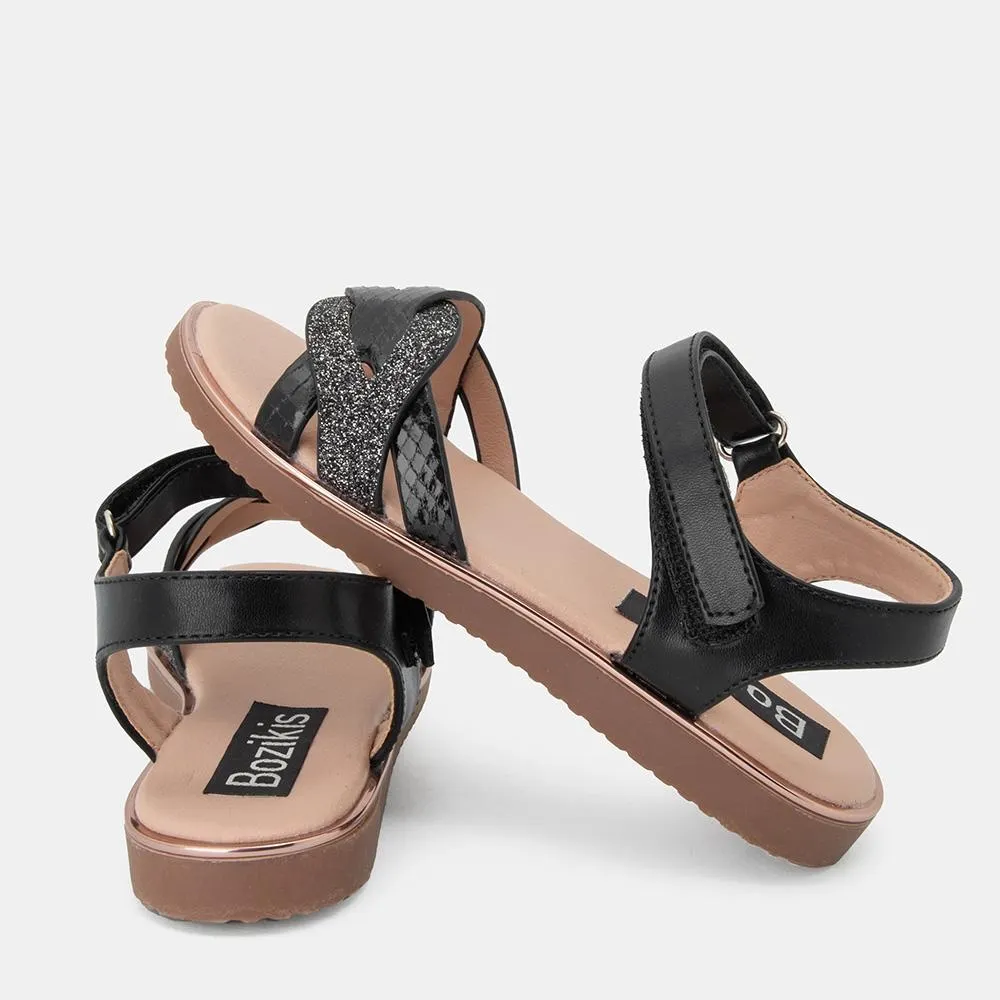 Παιδικά σανδάλια με πλεκτά λουράκια