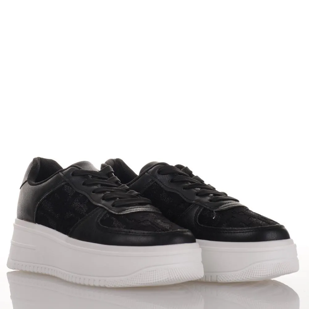 Γυναικεία sneakers σε μαύρο χρώμα με κορδόνια Famous