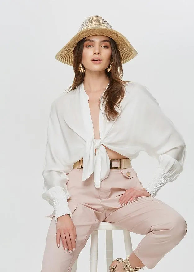 Ψάθινο καπέλο με διακοσμητική αλυσίδα