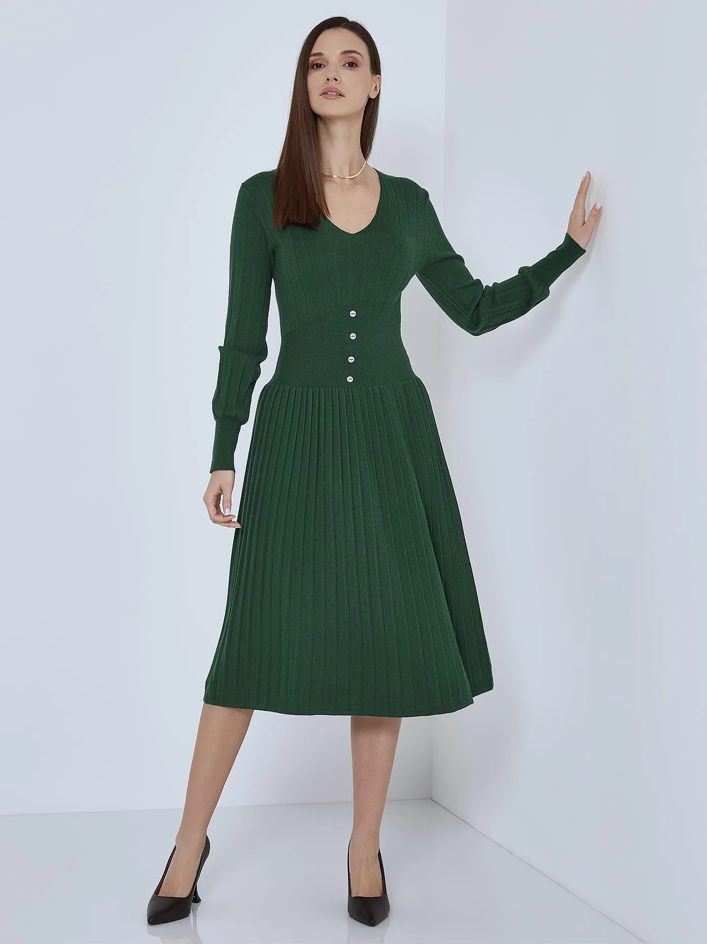 Πλεκτό φόρεμα με κουμπιά strass σε πράσινο σκούρο