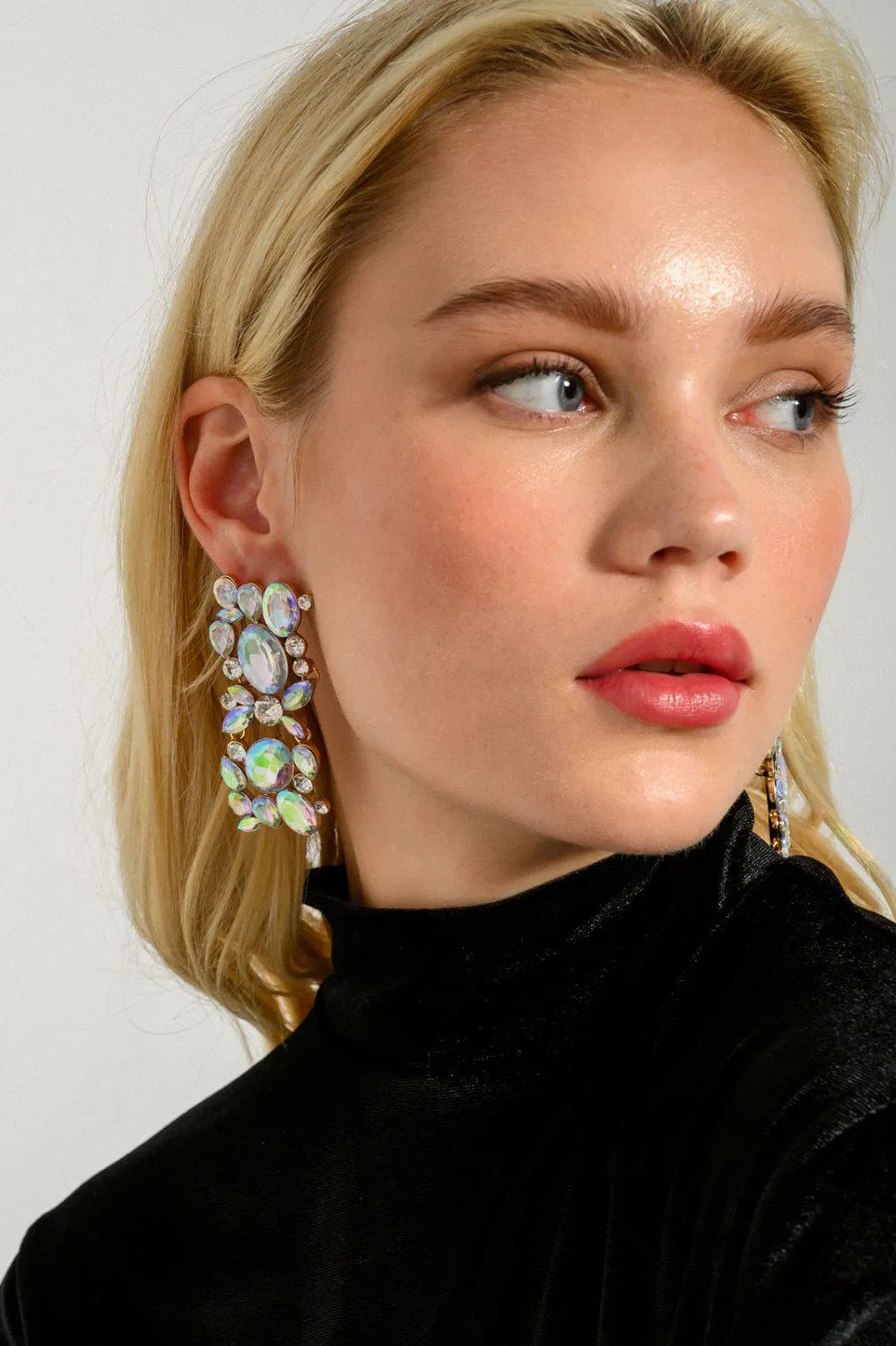 Μακριά σκουλαρίκια