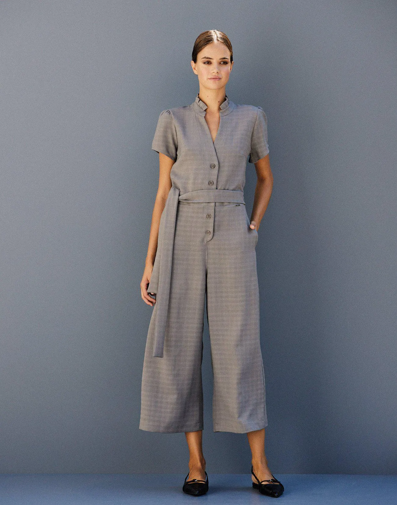 Ολόσωμη φόρμα με βολάν