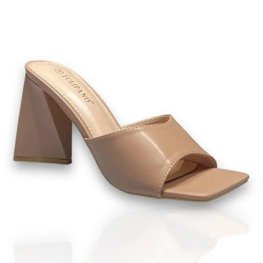 Γυναικεία mules με χοντρό τακούνι Famous