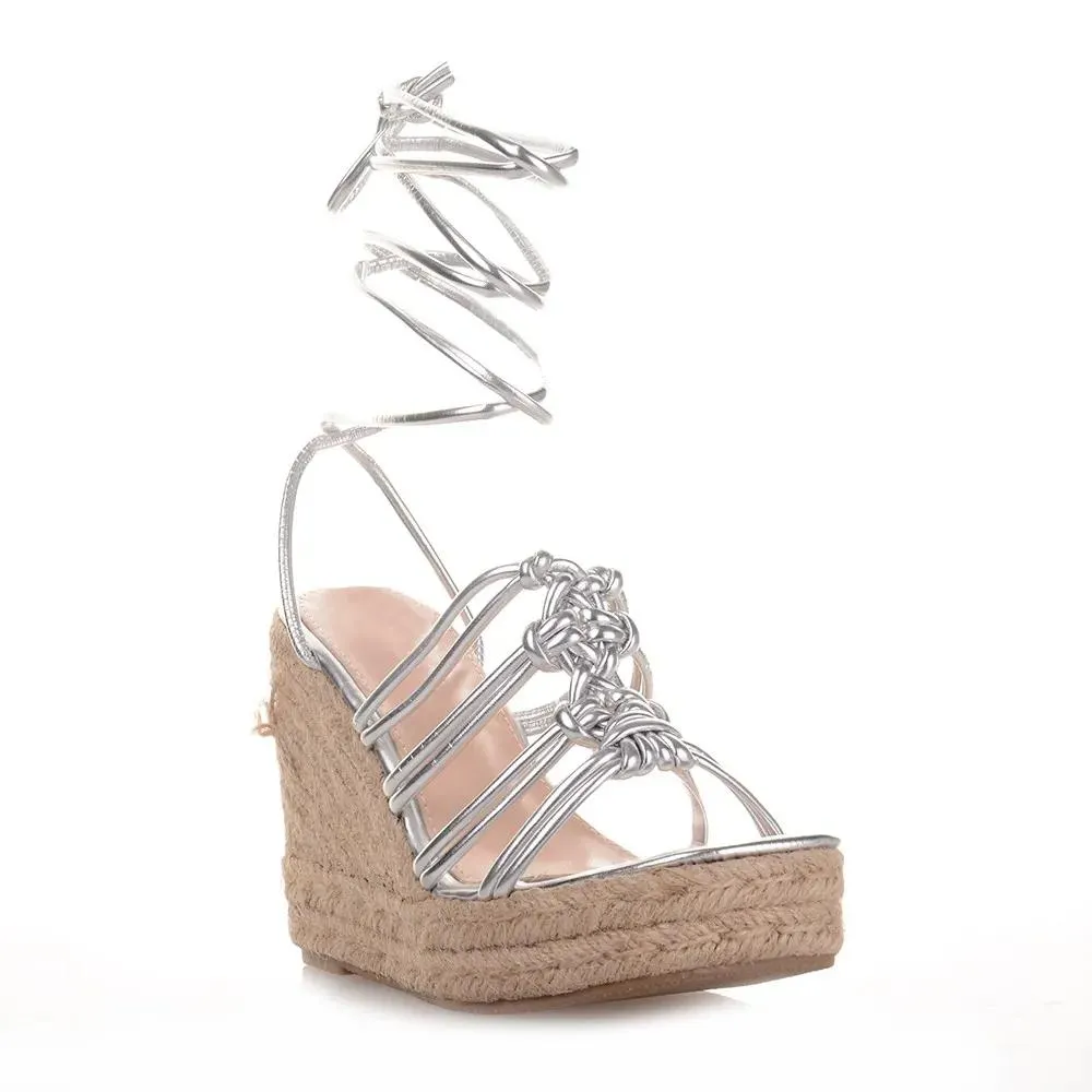 Ασημί Lace up Πλατφόρμες με σχοινί Famous