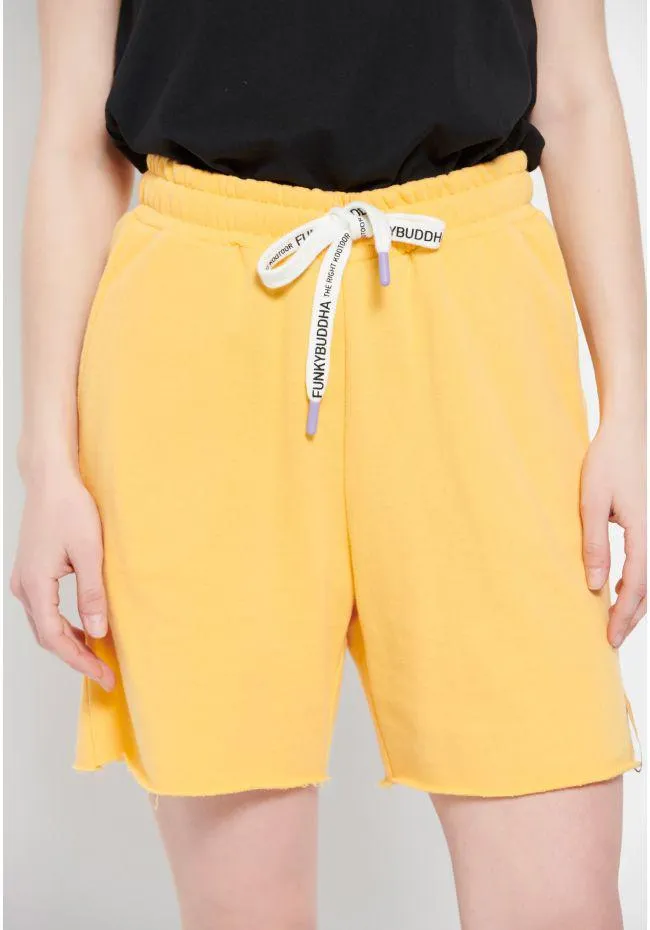 Γυναικεία αθλητική βερμούδα