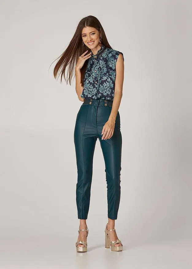 Αμάνικη εμπριμέ μπλούζα με ψηλό γιακά