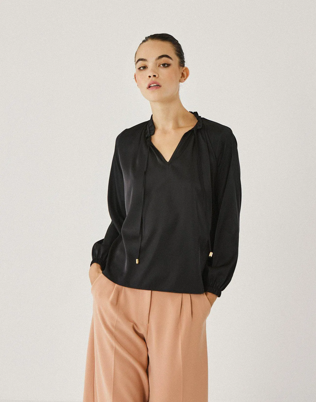 Μπλούζα με βολάν