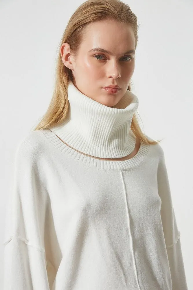 Sweater with removable turtleneck
