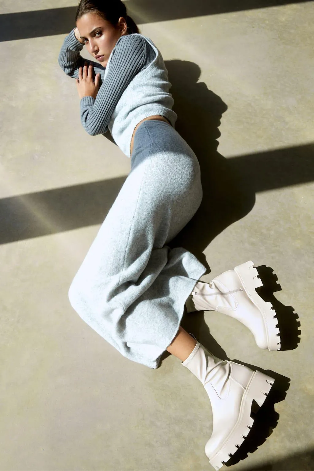 FLAT STRETCH ANKLE BOOTS