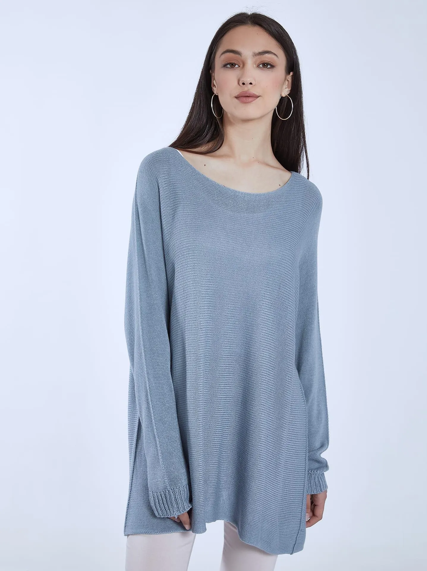 Μακριά μπλούζα λεπτής πλέξης σε μπλε ραφ