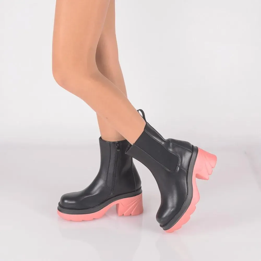 Μαύρα Μποτάκια Chelsea Famous