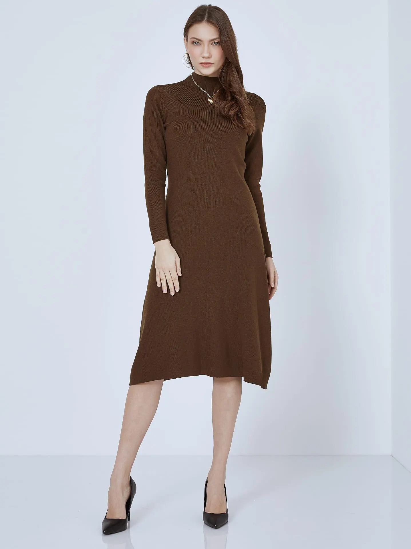 Πλεκτό midi φόρεμα σε καφέ
