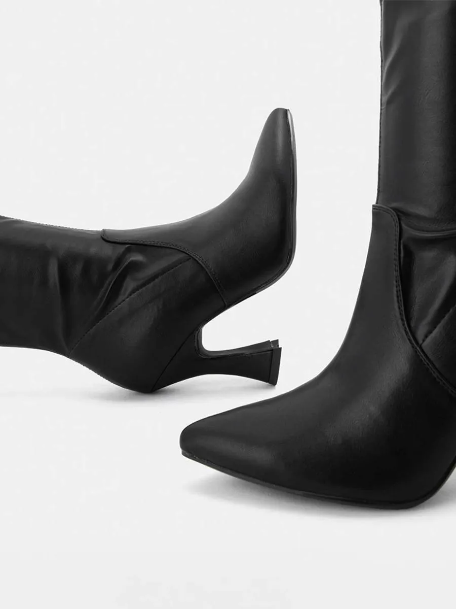 Μποτάκια μυτερά με flare τακούνι