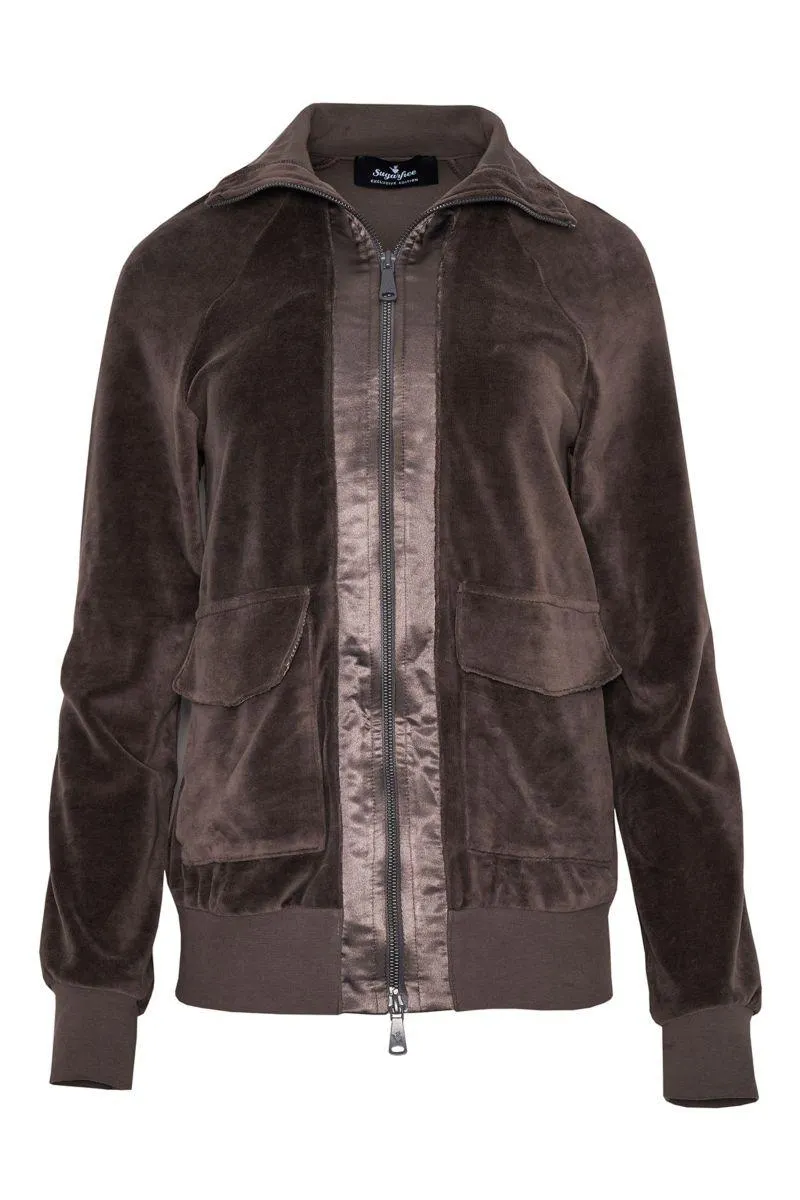 ΒΕΛΟΥΤΕ ΖΑΚΕΤΑ ΜΕ ΣΑΤΙΝΕ ΛΕΠΤΟΜΕΡΕΙΕΣ