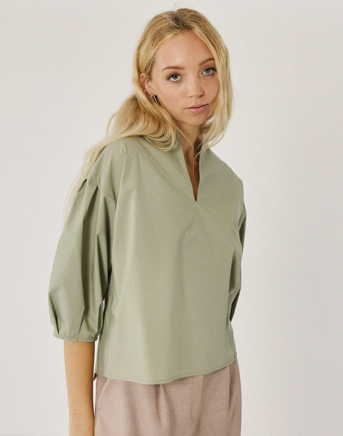 Μπλούζα ποπλίνα με πιέτες