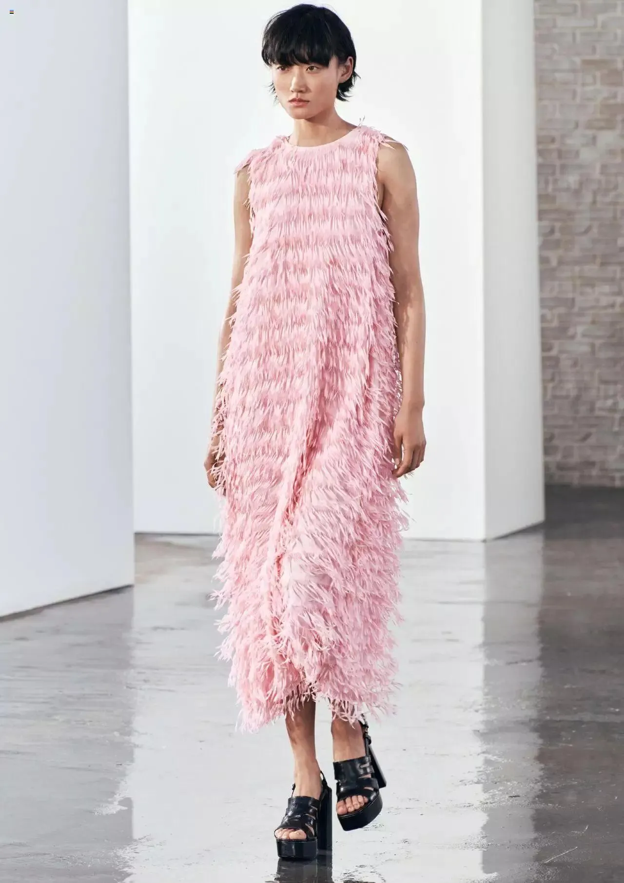 Catalog Zara catalog - Women de la 1 mai până la 31 decembrie 2024 - Revista Pagina 5