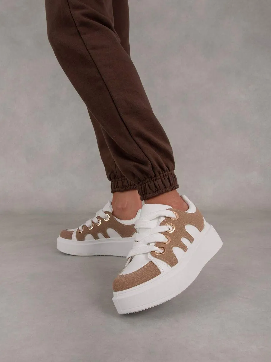 Sneakers με κορδόνια