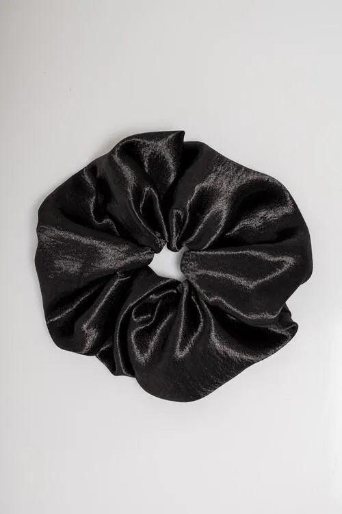 Scrunchie με σατινέ υφή