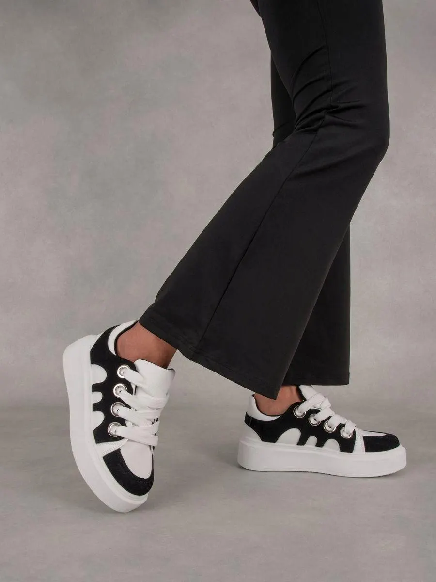 Sneakers με κορδόνια