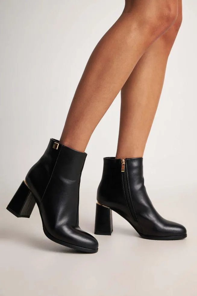 Μποτάκια με χοντρό τακούνι Black