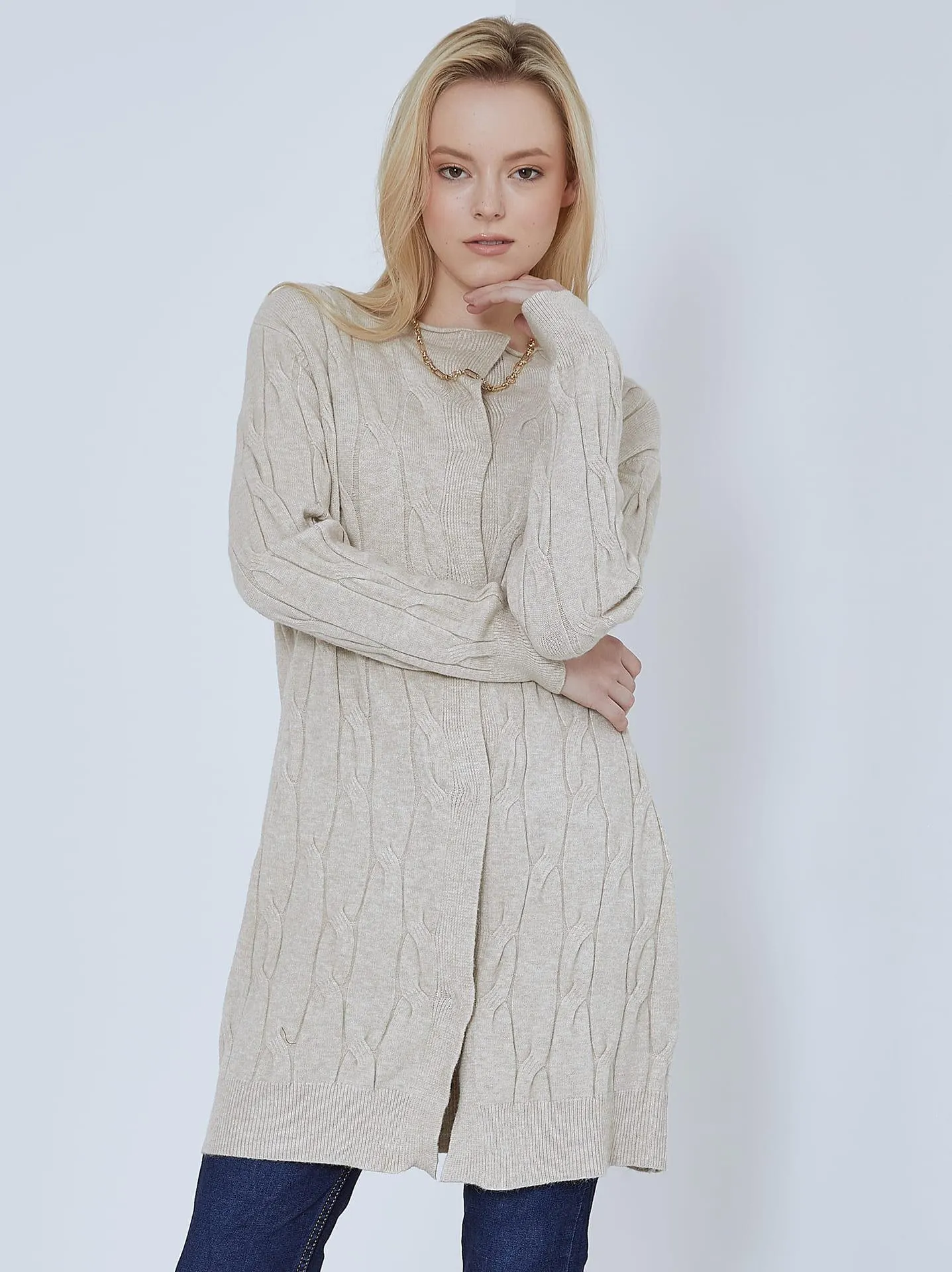 Ζακέτα με ανάγλυφες λεπτομέρειες σε μπεζ