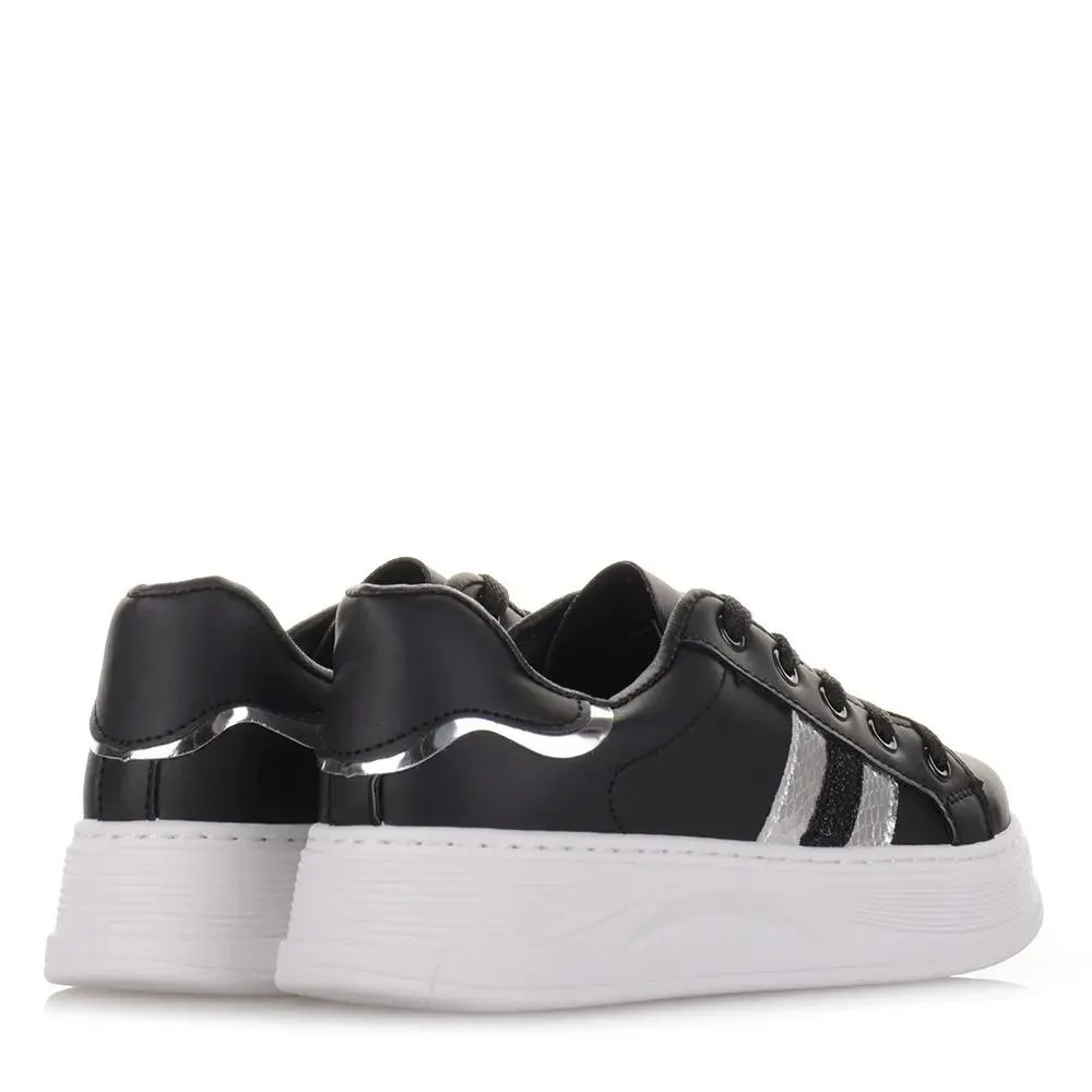 Μαύρα Sneakers Γυναικεία με Ασημί Λεπτομέρειες Famous