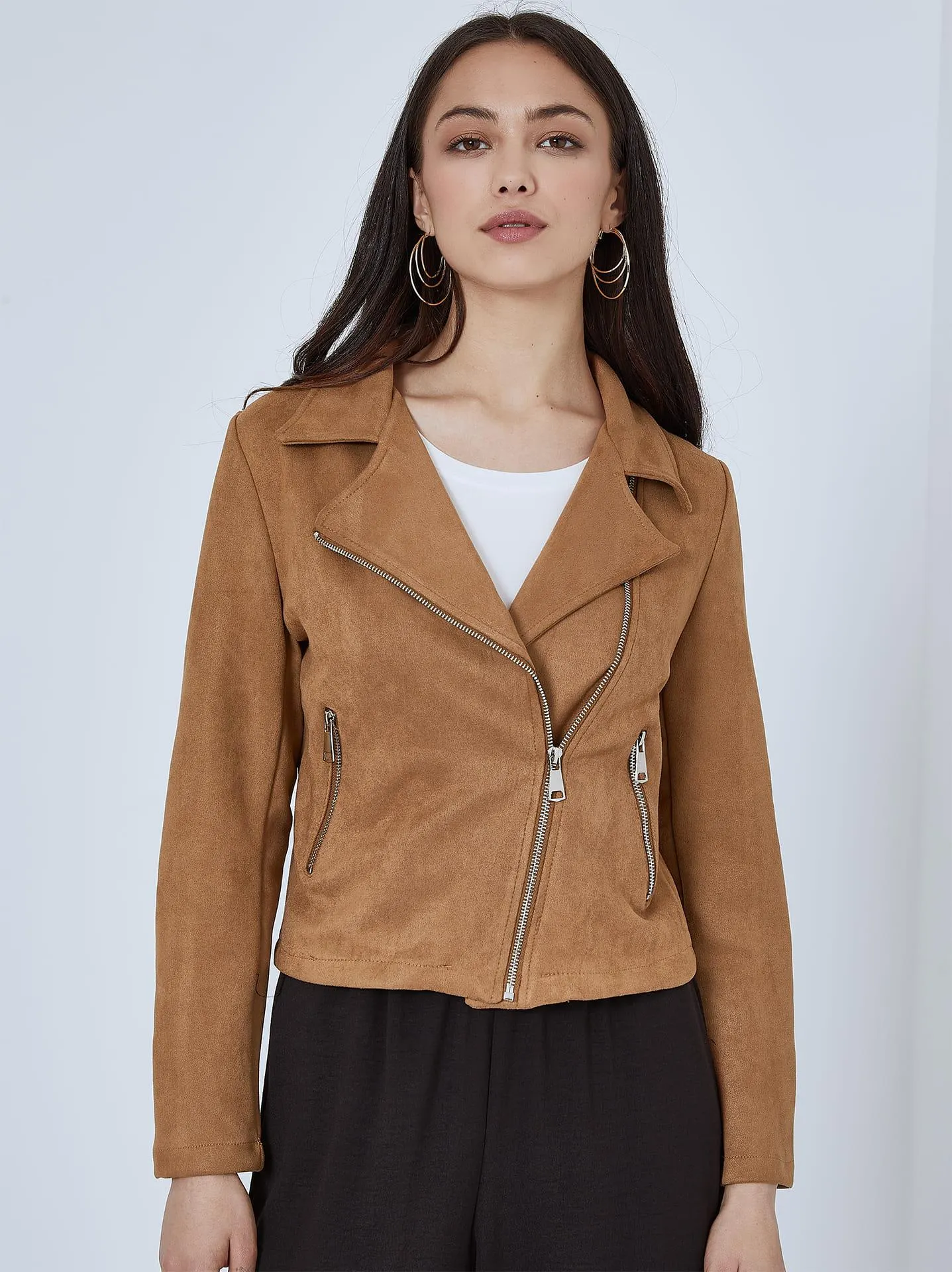 Μπουφάν biker με σουέντ όψη σε καμηλό