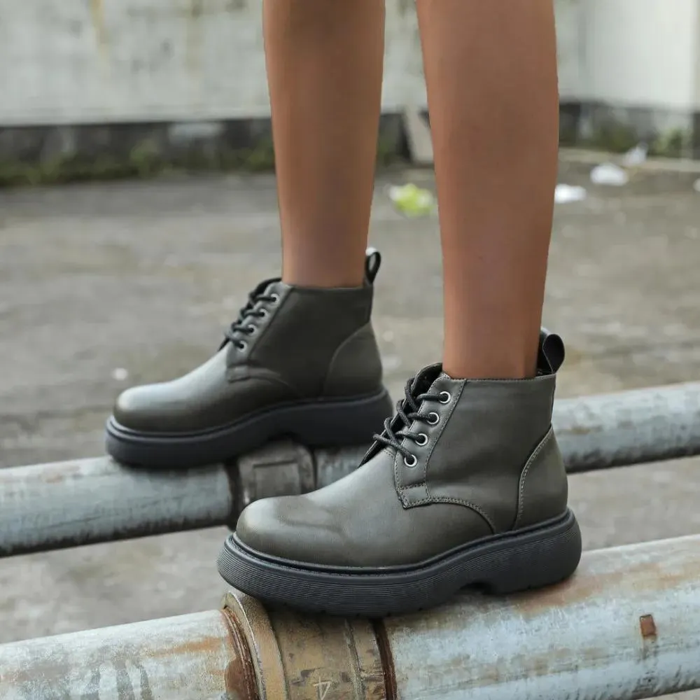 Μποτάκια αστραγάλου σε χακί χρώμα FAMOUS