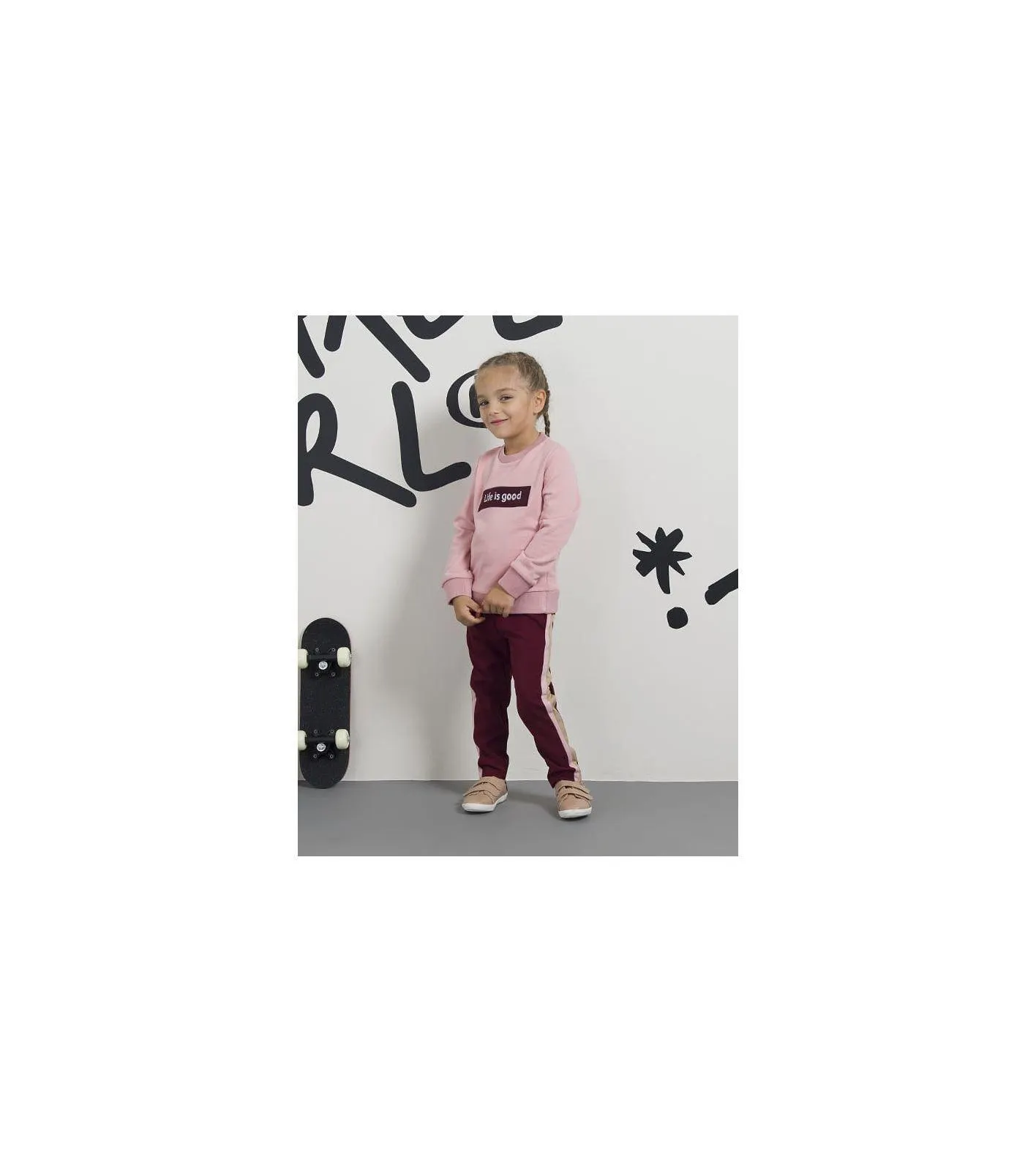 ΠΑΝΤΕΛΟΝΙ ΑΠΟ ΚΑΜΠΑΡΝΤΙΝΑ ΜΕ ΡΙΓΑ ΣΤΟ ΠΛΑΙ