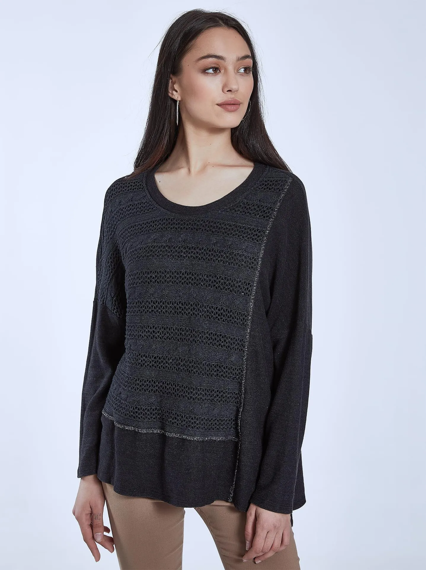 Βαμβακερό πουλόβερ με μεταλλιζέ ραφές σε ανθρακί