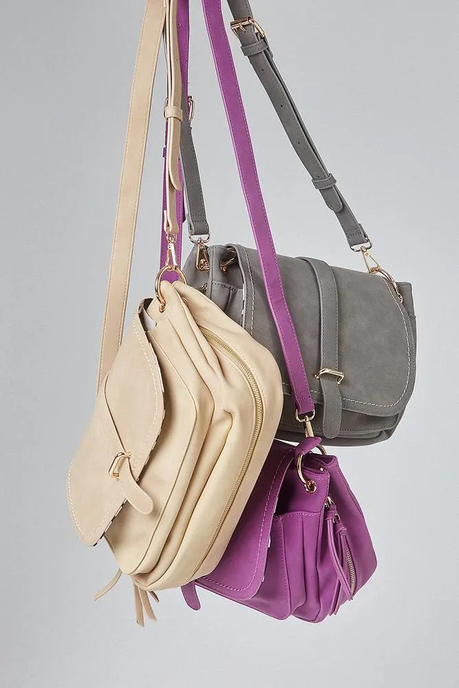 Crossbody bag with inner pockets