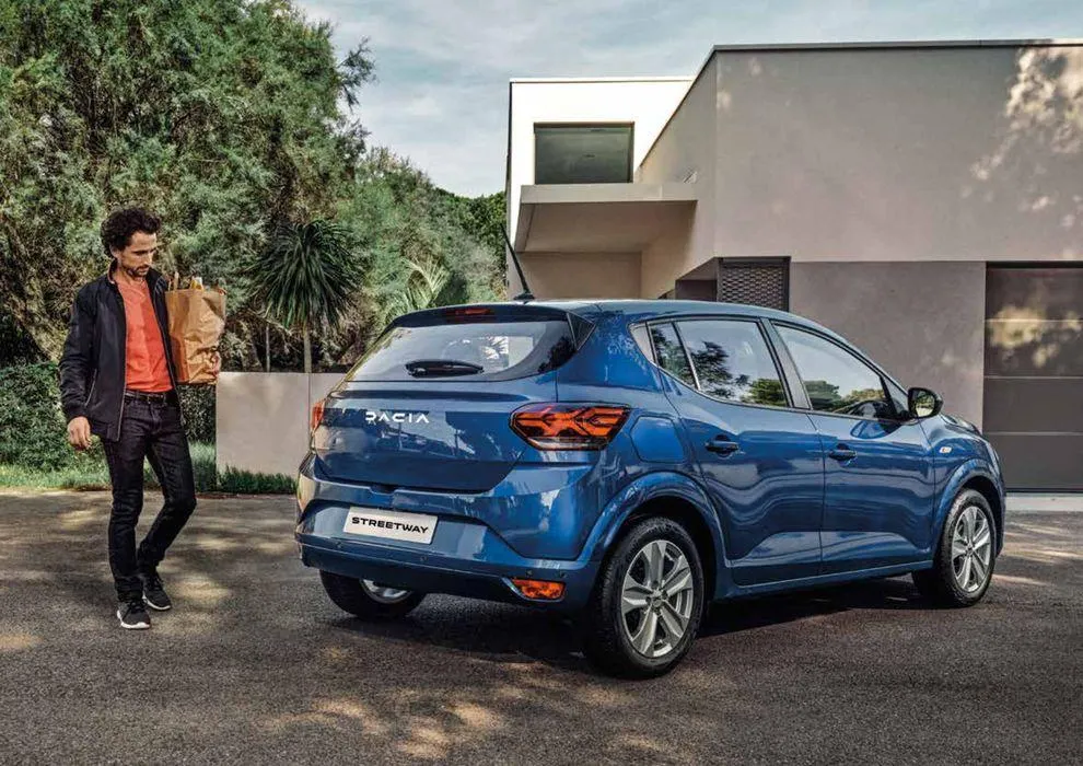 Φυλλάδιο προσφορών ΝΕΑ DACIA  από 12 Δεκεμβρίου έως 30 Σεπτεμβρίου 2024 - Σελίδα 13