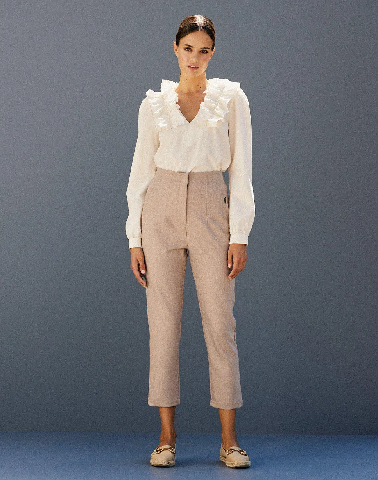 Ψηλόμεσο παντελόνι με ραφές