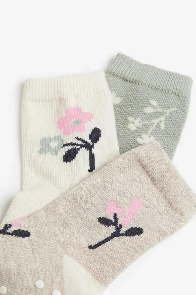 Σετ με 3 ζεύγη κάλτσες με αντιολισθητικό πέλμα