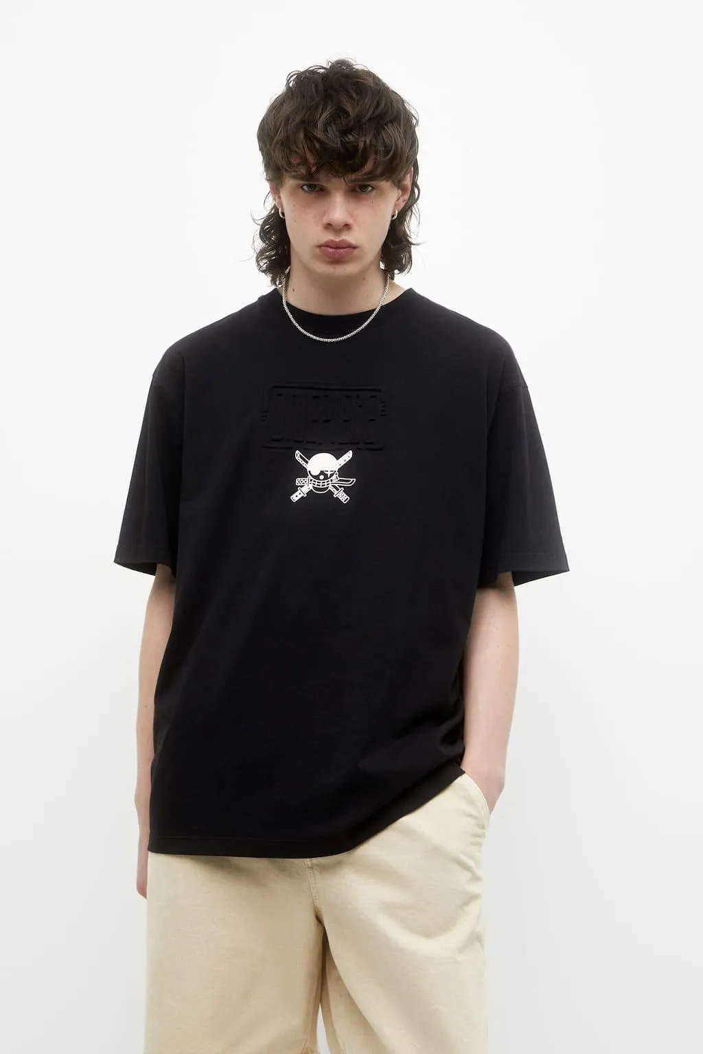 BLACK ONE PIECE T-SHIRT